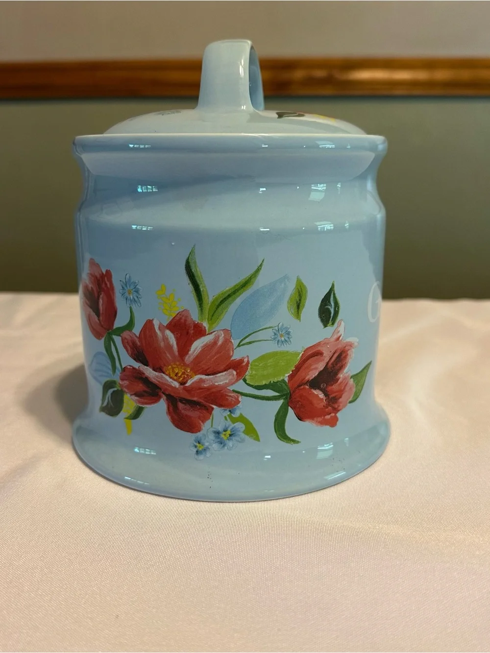 The Pioneer Woman ceramic garlic